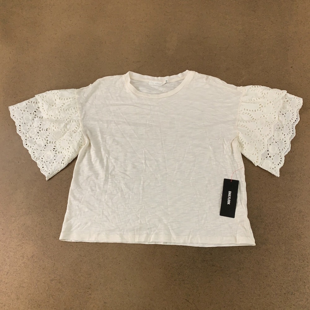 Lush Women's Size Large Cream Eyelet Ruffle Sleeve Top NWT